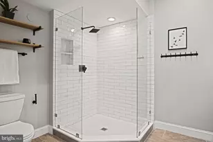 12840 Point Pleasant Dr, Fairfax, VA 22033 - Photo 27