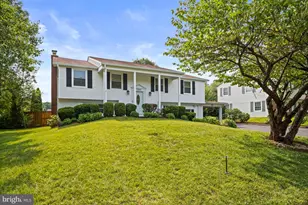 12840 Point Pleasant Dr, Fairfax, VA 22033 - Photo 3