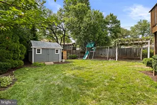 12840 Point Pleasant Dr, Fairfax, VA 22033 - Photo 55