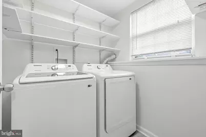 6109 Beddingfield Court, Centreville, VA 20121 - Photo 23