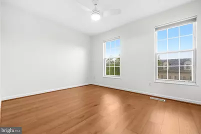 6109 Beddingfield Court, Centreville, VA 20121 - Photo 15
