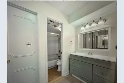 8360 Greensboro Drive #926, McLean, VA 22102 - Photo 17
