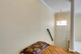 8104 Madrillon Ct, Vienna, VA 22182 - Photo 3
