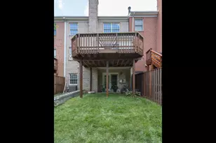 8104 Madrillon Ct, Vienna, VA 22182 - Photo 7