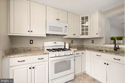 14562 Truro Parish Court, Centreville, VA 20120 - Photo 7