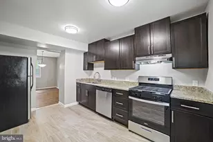 9328 Humphries Dr, Burke, VA 22015 - Photo 7
