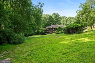 12104 Vale Rd, Oakton, VA 22124 - Photo 11