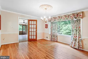 12104 Vale Rd, Oakton, VA 22124 - Photo 17