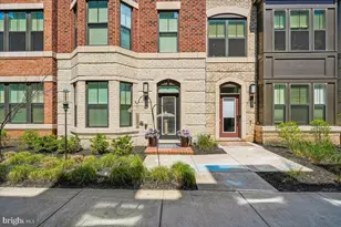 110 Market Square NW, Vienna, VA 22180 - Photo 3