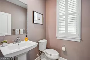 110 Market Square NW, Vienna, VA 22180 - Photo 19