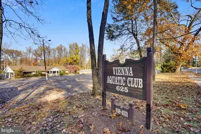 110 Market Square NW #24, Vienna, VA 22180 - Photo 43
