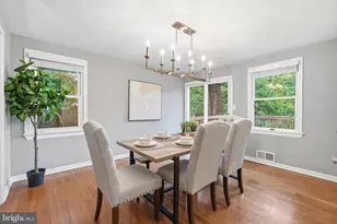 7002 Lee Park Ct, Falls Church, VA 22042 - Photo 15