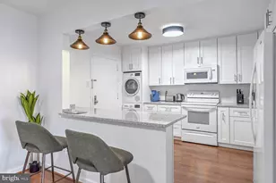 1800 Old Meadow Rd, McLean, VA 22102 - Photo 5
