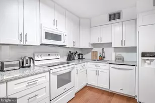 1800 Old Meadow Rd, McLean, VA 22102 - Photo 7