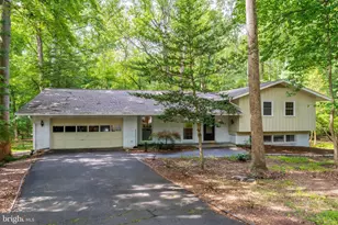 11621 Sourwood Ln, Reston, VA 20191 - Photo 1