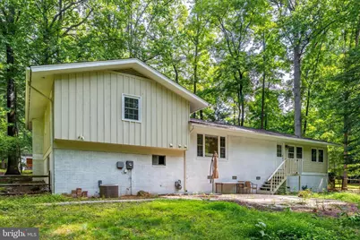 11621 Sourwood Lane, Reston, VA 20191 - Photo 7