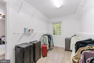 11621 Sourwood Ln, Reston, VA 20191 - Photo 13