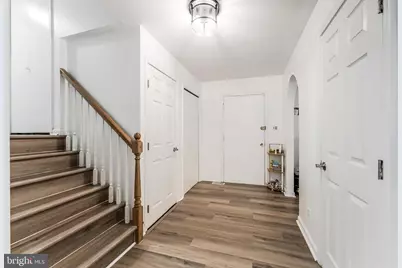 11621 Sourwood Lane, Reston, VA 20191 - Photo 9