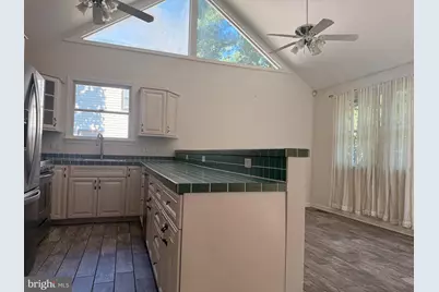 6927 Chestnut Avenue, Falls Church, VA 22042 - Photo 3