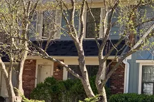 10203 Scarborough Commons Ct, Burke, VA 22015 - Photo 21