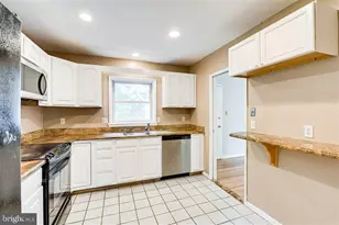 1934 Mcfall St, McLean, VA 22101 - Photo 5