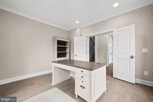9932 Clearfield Ave, Vienna, VA 22181 - Photo 11