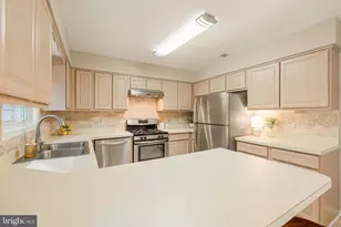 6552 Raftelis Rd, Burke, VA 22015 - Photo 7