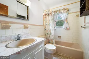 6629 Harriett St, Falls Church, VA 22042 - Photo 17