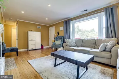 8113 Carlyle Place, Alexandria, VA 22308 - Photo 7
