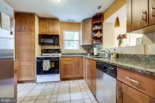 8113 Carlyle Pl, Alexandria, VA 22308 - Photo 15
