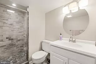 6417 Berkshire Dr, Alexandria, VA 22310 - Photo 21