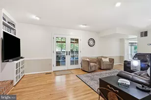13607 White Barn Ln, Herndon, VA 20171 - Photo 21