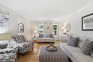 13607 White Barn Ln, Herndon, VA 20171 - Photo 23