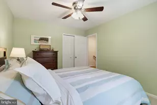 13607 White Barn Ln, Herndon, VA 20171 - Photo 31
