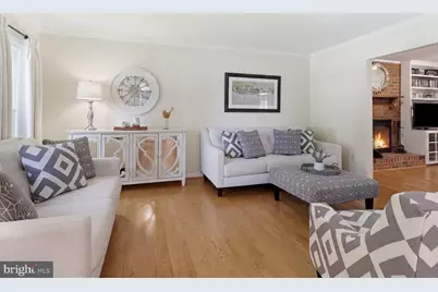 13607 White Barn Lane, Herndon, VA 20171 - Photo 25