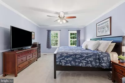 13607 White Barn Lane, Herndon, VA 20171 - Photo 27
