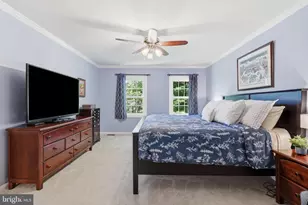 13607 White Barn Ln, Herndon, VA 20171 - Photo 27