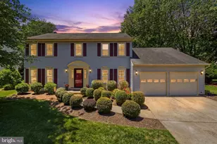 13607 White Barn Ln, Herndon, VA 20171 - Photo 1