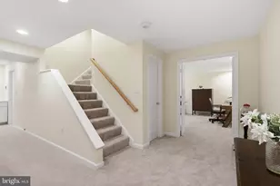13607 White Barn Ln, Herndon, VA 20171 - Photo 39