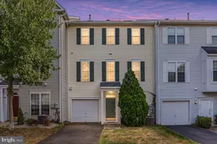 2536 Logan Wood Dr, Herndon, VA 20171 - Photo 1