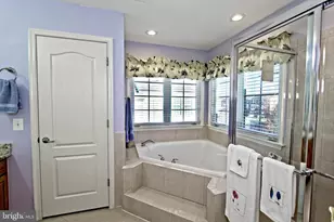 4083 Walnut Cove Cir, Fairfax, VA 22033 - Photo 21