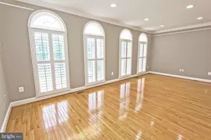 4083 Walnut Cove Cir, Fairfax, VA 22033 - Photo 5