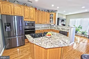 4083 Walnut Cove Cir, Fairfax, VA 22033 - Photo 9