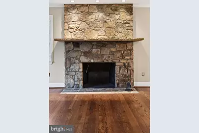 7614 Woodridge Circle, Alexandria, VA 22308 - Photo 7