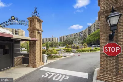 8370 Greensboro Drive #908, McLean, VA 22102 - Photo 15