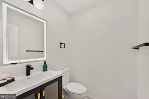 1715 Tyvale Ct, Vienna, VA 22182 - Photo 23