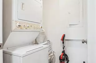 8384 Brockham Dr, Alexandria, VA 22309 - Photo 21