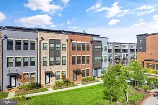 12973 Hattontown Square, Herndon, VA 20171 - Photo 3