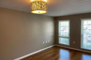 5453 New London Park Dr, Fairfax, VA 22032 - Photo 7