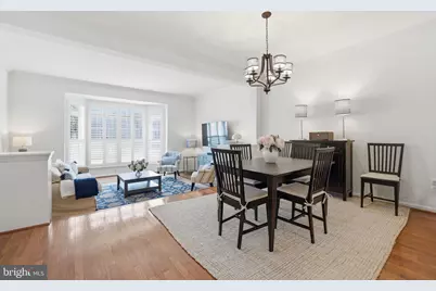 8656 Royal Worcester Lane, Fairfax, VA 22031 - Photo 5